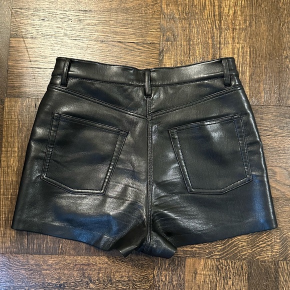 Aritzia Wilfred Melina Faux Leather Shorts SIZE 4 - Picture 4 of 5